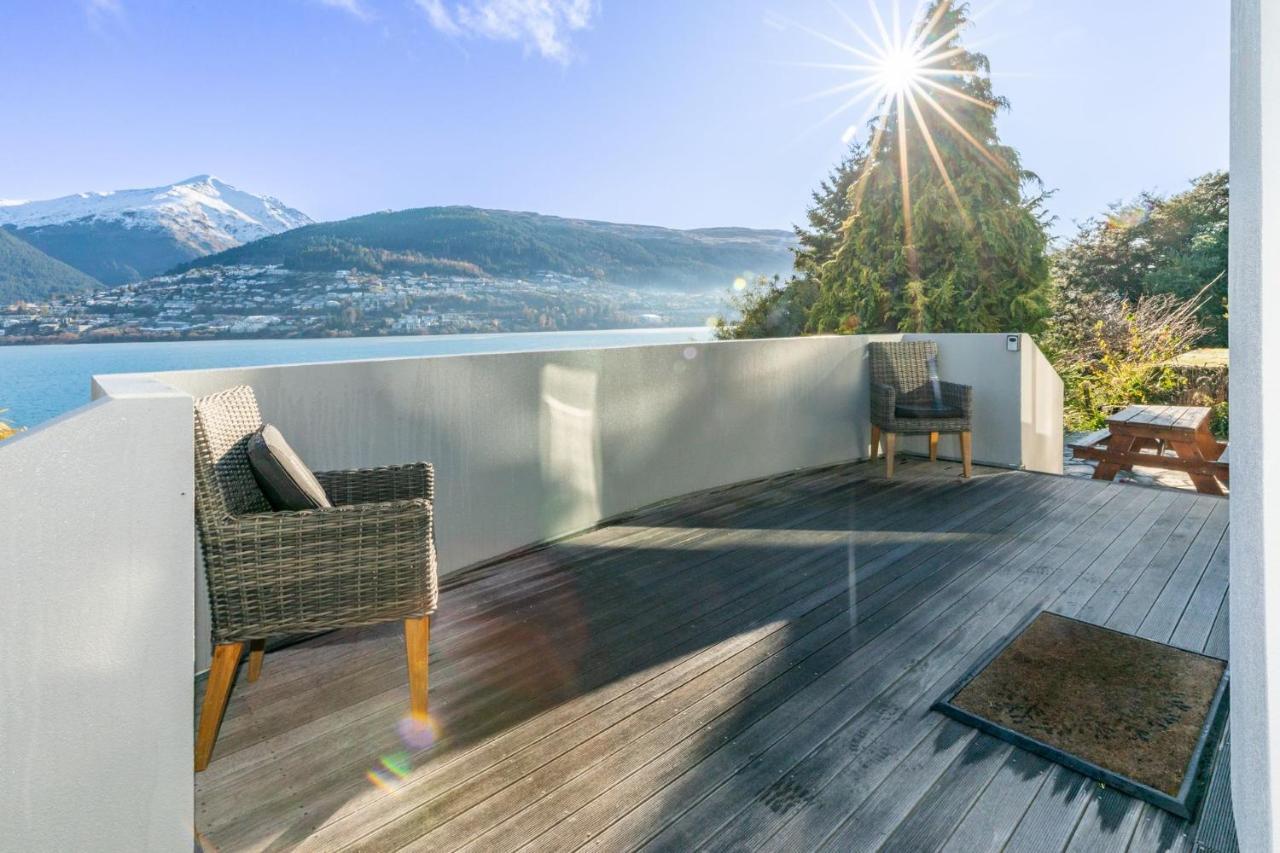 Lakeside Escape Квинстаун Экстерьер фото